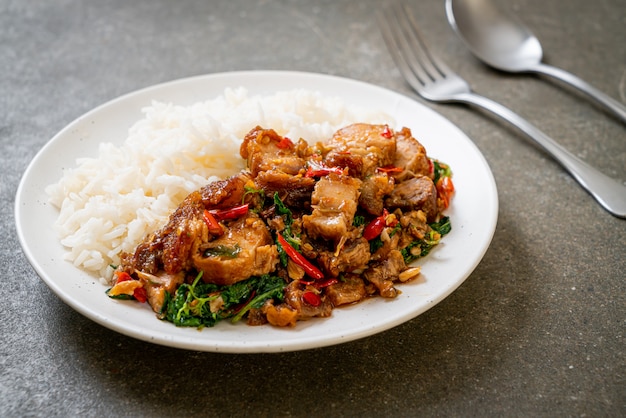 stir-fried crispy pork belly and basil with rice