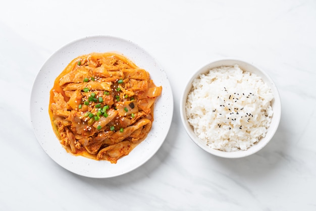 stir-fried pork with kimchi