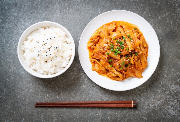 stir fried pork with kimchi 