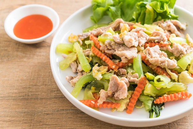 Stir-Fried Shanghai Noodle with Pork