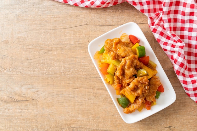 Stir fried sweet and sour sauce with pork