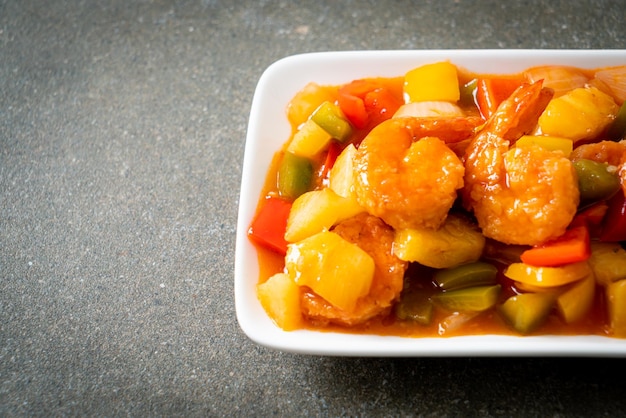 Stirfried sweet and sour with fried shrimp