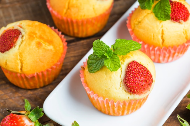 strawberries muffin