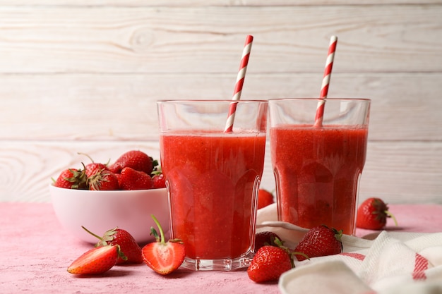 strawberry cocktails on pink table