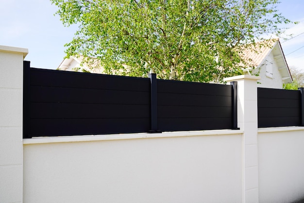 Street wall modern barrier aluminum slats around the house protection garden access home