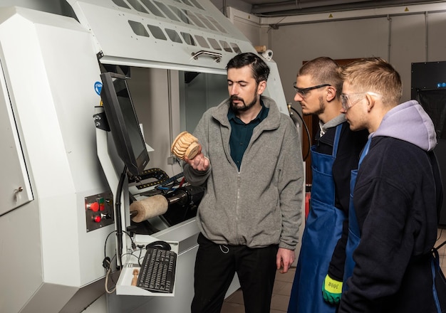 Study of a milling machine for wood processing