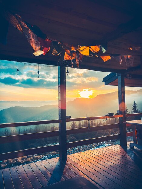 Photo a stunning sunset view from a deck in carpathians