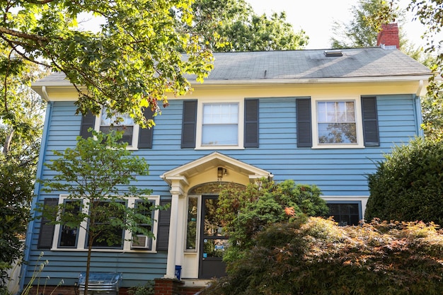 suburban house symbolizing the mortgage housing crisis rising prices and inflation in the housing