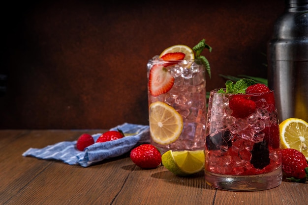 Summer cold berry cocktail