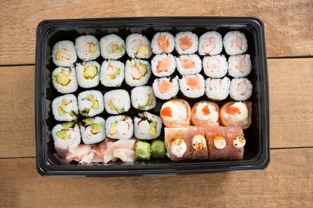 Sushi rolls with salmon