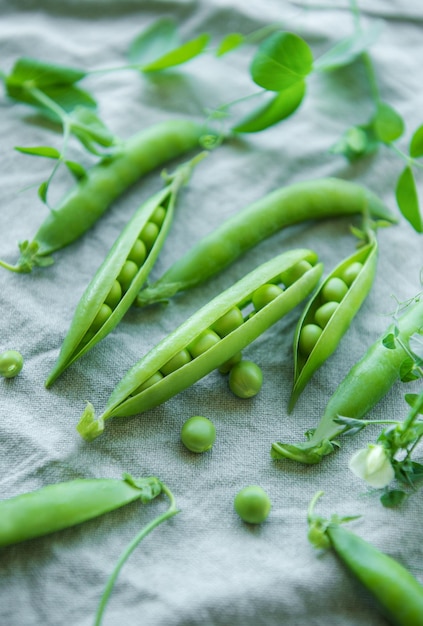 Sweet pea pods