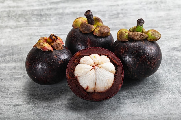 Photo sweet ripe juicy tropical mangosteen