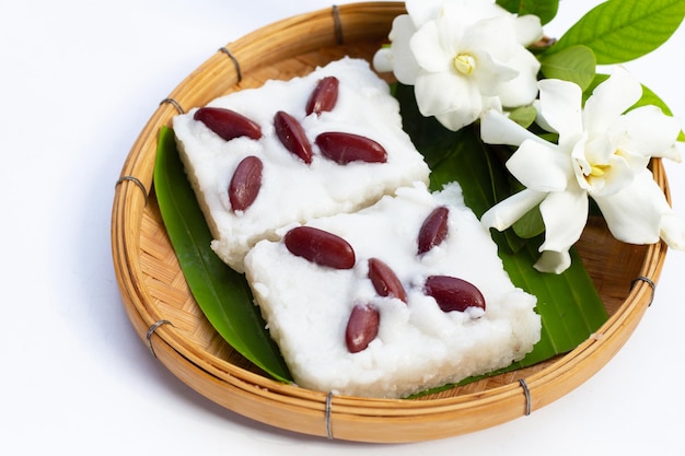 Sweet sticky rice with red beans