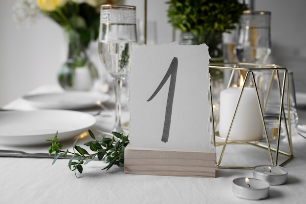 Table arrangement with beautiful flowers