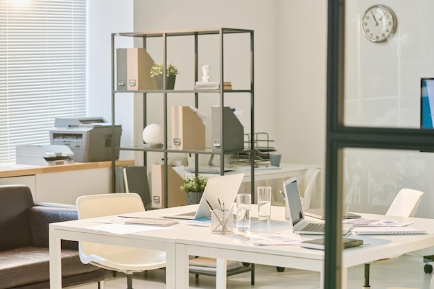 Table for conversation at office