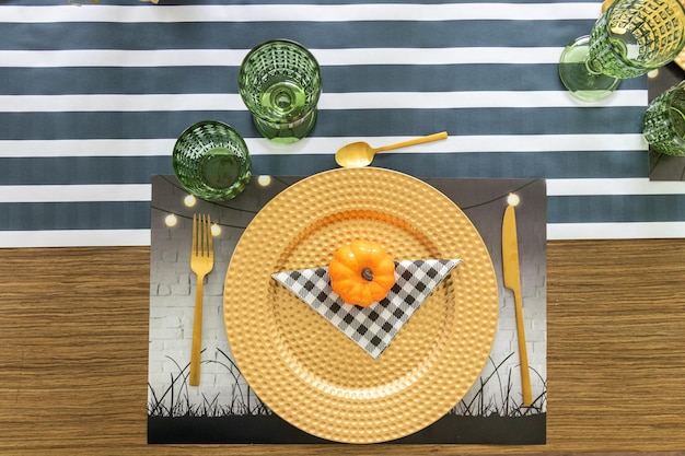 Table decorated for food on the occasion of Halloween