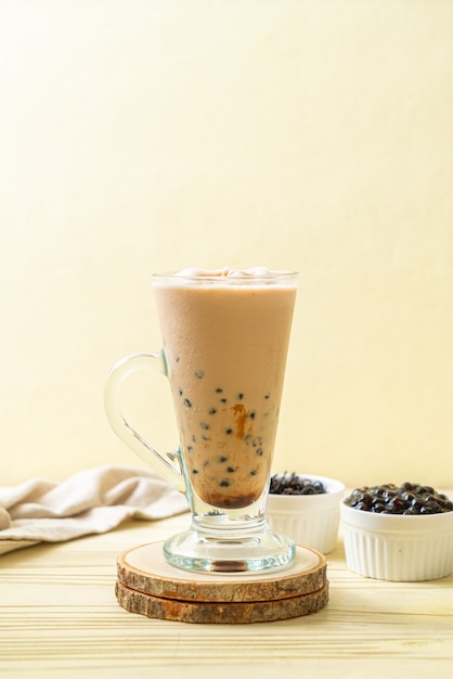 Taiwan milk tea with bubbles