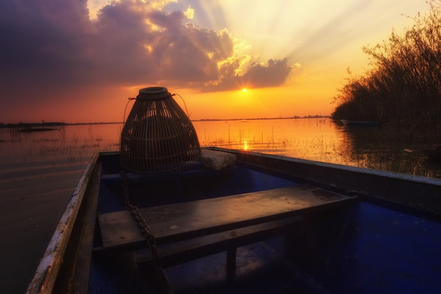 Take photo landscape sunset reflective surface 