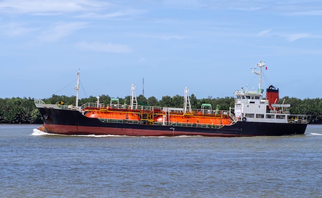 Tanker ship