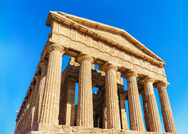 Photo temple of concordia at agrigento in sicily, italy island