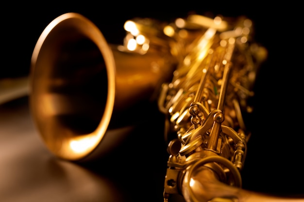 Photo tenor sax golden saxophone macro selective focus