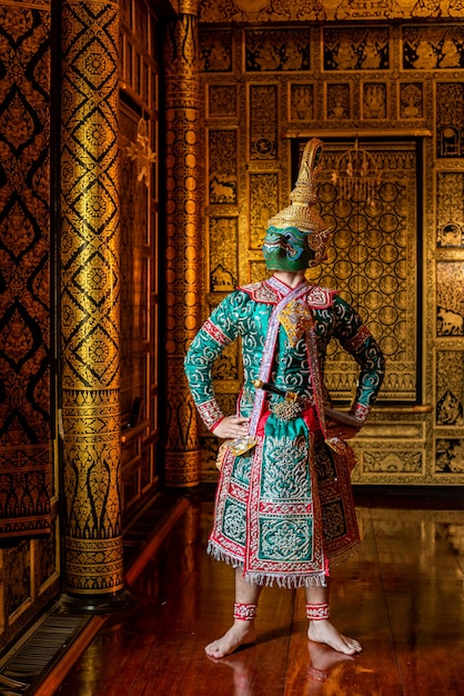 Thai dancing in Ramayana traditional mask