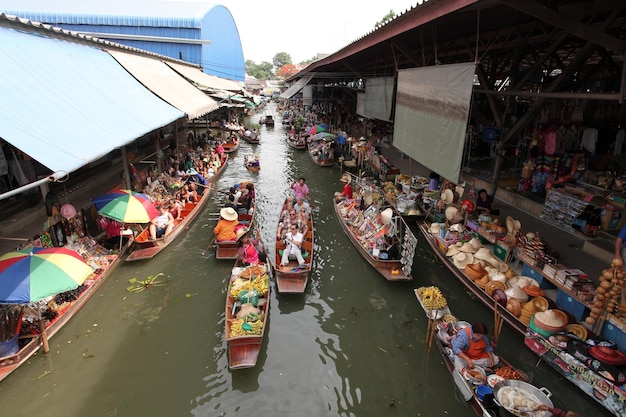 This is the floating market.