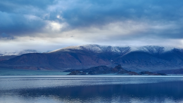 Tolbo Nuur Lake  in Mongolia, landscapes of Western Mongolia, Asia travels, mountain lake