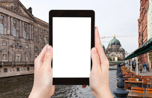 Tourist photographs Spree river and Berliner Dom