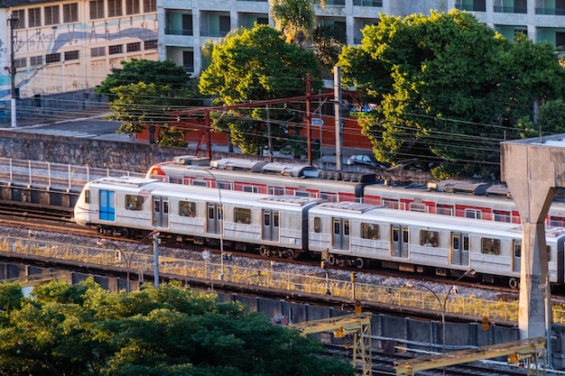 Photo train in the center of sao paulo