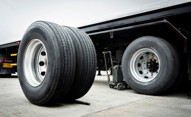 truck wheels waiting to change