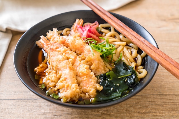 udon ramen noodles with shrimps tempura 