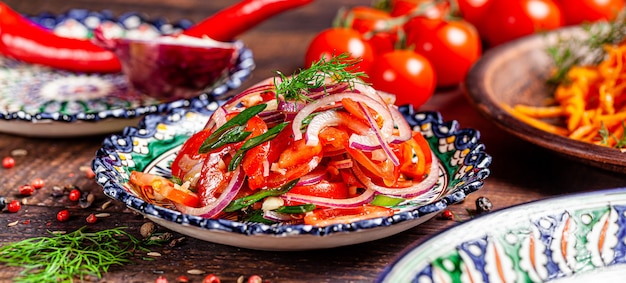 Uzbek tomato salad with onions