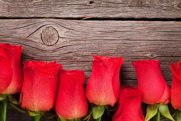 Valentines day greeting card with roses