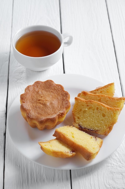 Vanilla cupcakes and tea