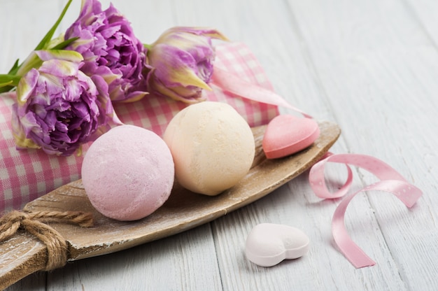 Vanilla and strawberry bath bombs