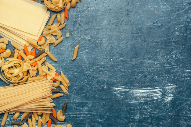 Various types of raw Italian pasta