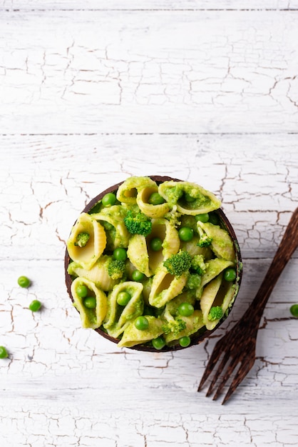 Vegan pasta with green sauce