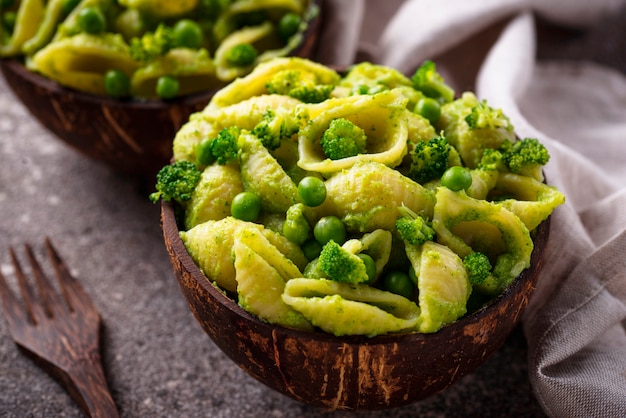 Vegan pasta with green sauce