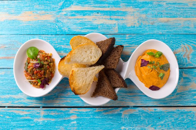 Vegetable caviar and bread