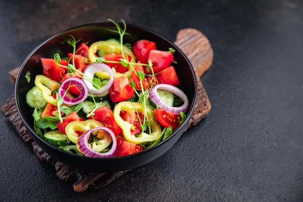 vegetable salad fresh tomato cucumber pepper onion olive oil healthy veggie meal snack