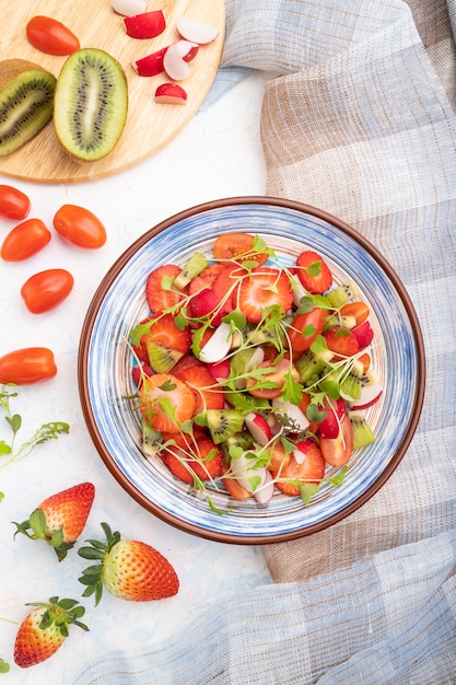 Vegetarian fruits and vegetable salad