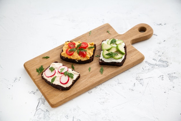 Vegetarian open sandwiches