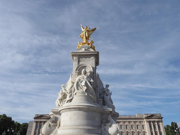 Victoria Memorial in London