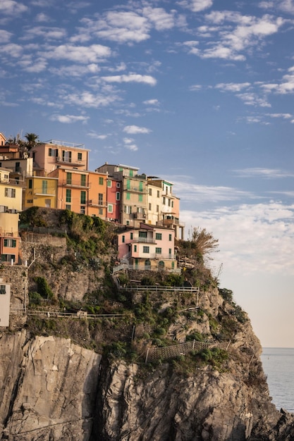 Photo view of the city of the mediterranean sea italy cinque terre