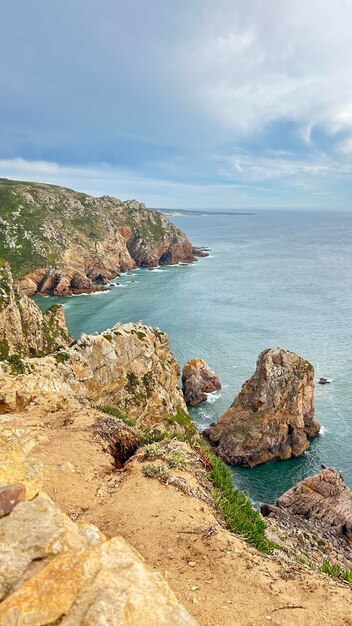 Photo a view of the coast of the atlantic ocean