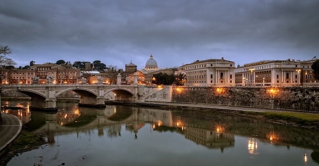 Views from the Tiber river