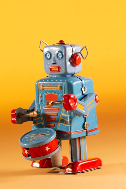 Photo vintage tin robot toy