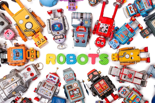 Photo vintage tin robot toys