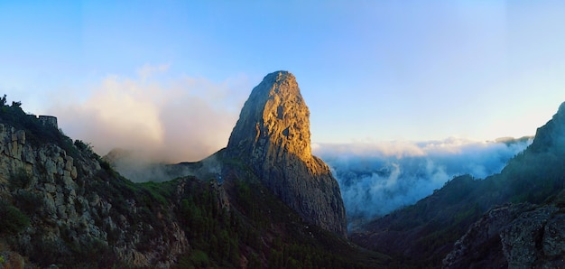 Vistas panoramicas en el mirador de los Roques en la Gomera